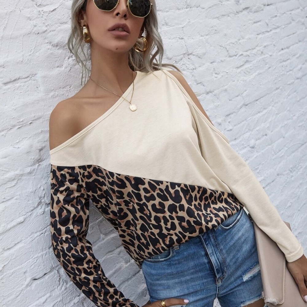 CREAM tan Leopard print off shoulder sleeve top